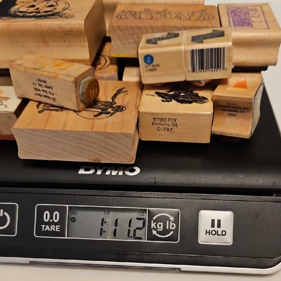 Lot of 14 Halloween themed rubber stamps Pumpkins skulls a graveyard border cats - Picture 8 of 14